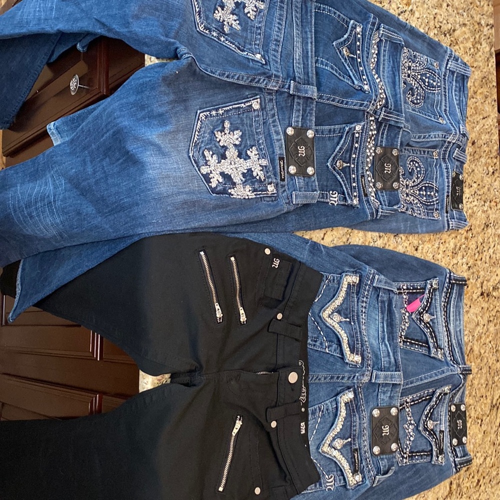 Miss Me jeans, all size 27 besides black are 26